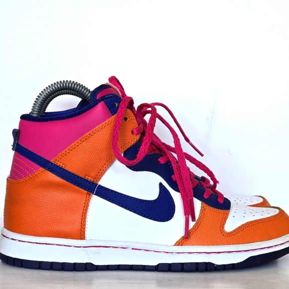 Nike Shoes - Nike Girl dunk Athletic sneakers size 7